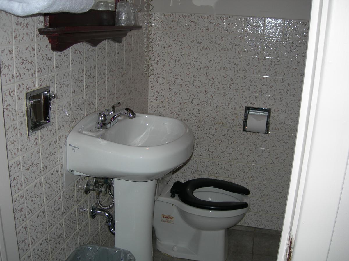 Hotel Motel Arnold Woburn ภายนอก รูปภาพ